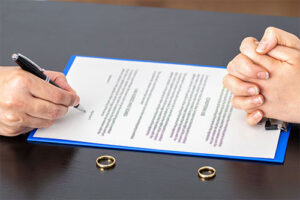 What Happens When Someone Refuses to Sign Divorce Papers in Arizona?